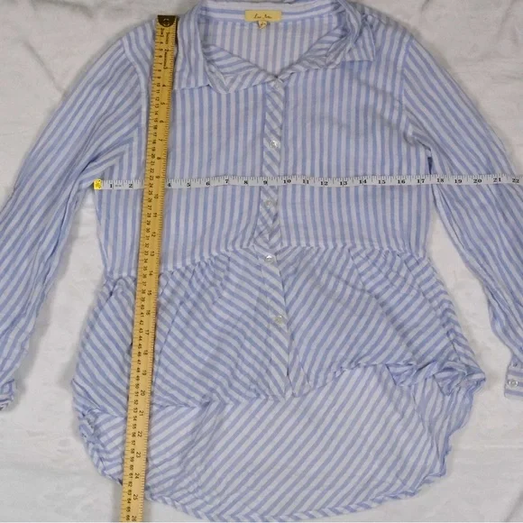 Love Notes | Blue Blouse with Peplum Detail - Picture 3 of 5